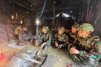 Satgas Yonif 521/DY perkuat komunikasi dengan warga Bolakme Jayawijaya