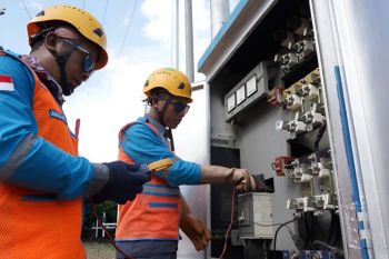 Petugas Yantek PLN jadi garda terdepan layanan kelistrikan 24 Jam