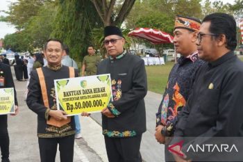 Pemkot Palangka Raya salurkan dana hibah keagamaan