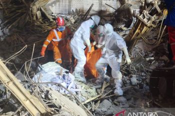 Search team evacuated 26 bodies from boarding school collapse