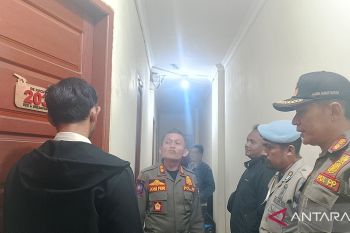 Sweeping hotel dan kedai tuak, Satpol-PP Bukittinggi gelar razia pekat