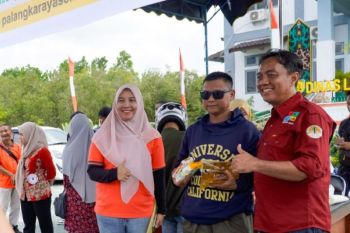 DLH Palangka Raya eukasi pilah sampah lewat program penukaran sampah dengan sembako