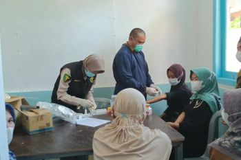 Petugas kesehatan dan polisi pastikan pekerja dapur MBG bebas penyakit TBC