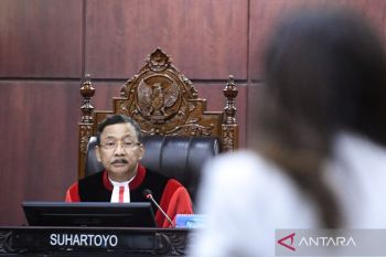 Pemerintah-DPR diperintahkan MK bentuk lembaga independen awasi ASN