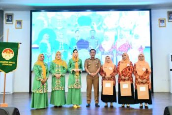 Peringatan HUT ke-26 Dharma Wanita Persatuan, DWP Kota Padang gelar Workshop dan Lomba Potong Rambut