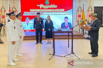 Bupati Kapuas lantik dua kepala desa baru