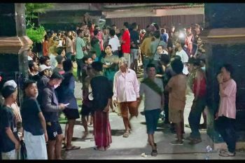 Wakapolres Karawang langsung pimpin evakuasi pencuri motor dari kerumunan massa