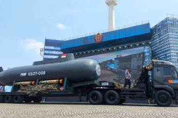 Indonesia unveils AI-powered unmanned submarine for maritime defense