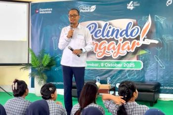 Pelindo Lembar edukasi siswa SMP Lombok Barat tentang peran strategis pelabuhan