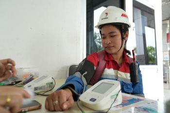 Kilang Pertamina Plaju dorong produktivitas pekerja lewat pemeriksaan kesehatan harian
