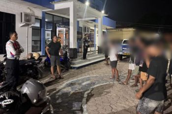 Polisi mengamankan 13 remaja terlibat balap liar di Labuan Bajo