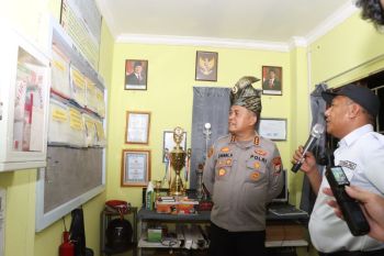 Kapolresta Barelang silaturahmi ke Satkamling untuk wujudkan Polri humanis