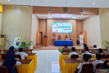 Balai Bahasa NTT meningkatkan kompetensi memnbaca cepat 200 pelajar SMP