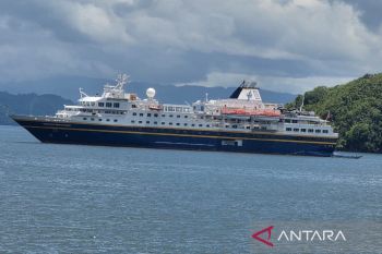 Polres Sarmi amankan kunjungan 128 wisatawan mancanegara di Pulau Liki