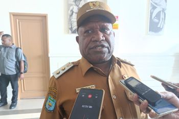 Wabup Jayawijaya harapkan pelaku usaha taati membayar pajak