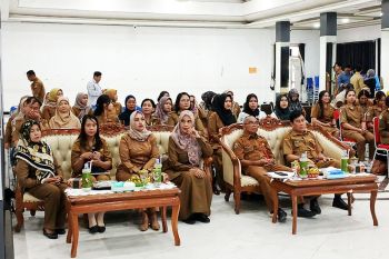 Pemkab Barut perkuat kapasitas tenaga kesehatan untuk penurunan stunting