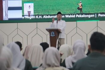 Terjunkan 500 mahasiswa KKN tematik, Menteri Nusron: Tuntaskan sertifikasi aset umat
