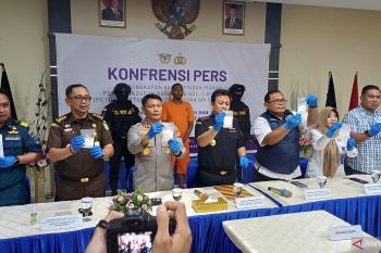 Bea Cukai Tanjungpinang tangkap WNA Malaysia selundupkan sabu