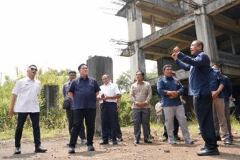 Menpora tinjau fasilitas Hambalang untuk evaluasi aset terbengkalai