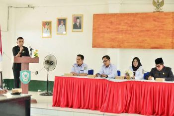 Kerusakan jalan jadi keluhan warga Samuda saat reses legislatif