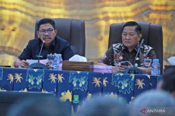 Wali Kota Tangerang instruksikan camat turun ke lapangan cek bank sampah