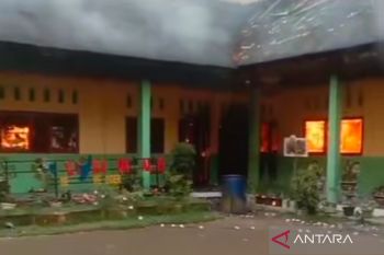 SDN 30 di V Koto Padang Pariaman terbakar