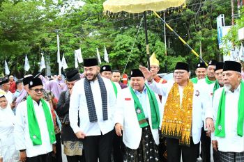 Wako Fadly Amran hadiri pelantikan pengurus Pimpinan Daerah Perti dan Perwati Sumbar