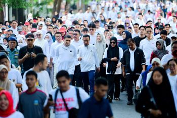 Puluhan ribu peserta ikuti jalan sehat HUT ke-356 Tahun Sulsel