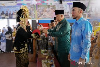 Gubernur apresiasi Batik Birru ke-14 SMAN 1 Padang Panjang