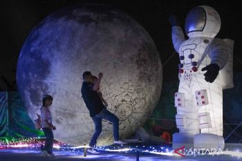 Taman bermain Glow Park menjadi salah satu alternatif hiburan warga Kendari