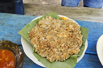 Mencicipi paduan gurih sagu, kelapa dan ikan tongkol jadi satu di Tabel Mando