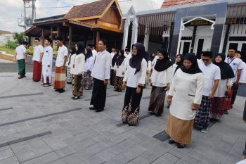 Sambut HSN, Pemkab Banyuwangi wajibkan ASN kenakan busana Muslim