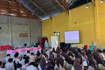 Cegah AIDS dan TB, DSLNG gelar penyuluhan kesehatan remaja di SMAN 1 Batui