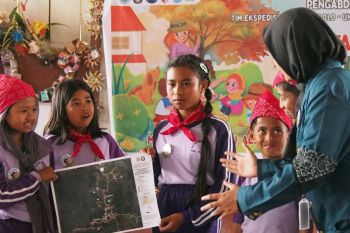 Tim Ekspedisi Patriot latih literasi spasial siswa SDN Tokelemo Sigi