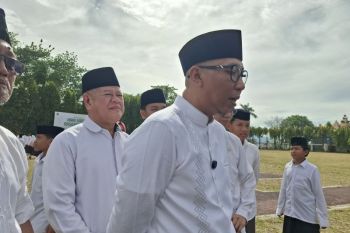 Pemprov Lampung serahkan bantuan BPJS Ketenagakerjaan bagi 100 pengurus ponpes