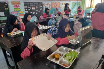Dapur MBG di Mataram diminta berikan hak 10 persen ibu hamil