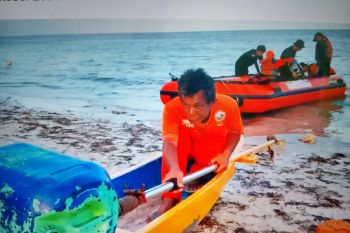 BPBD Bulukumba turunkan personel kawal lomba perahu hias di Festival Pinisi 2025