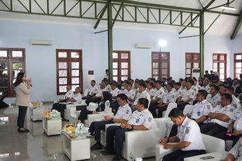 Jaga Integritas, Pegawai KAI Daop 6 Yogyakarta dibekali untuk bijak bermedia sosial