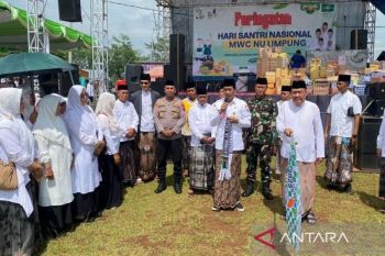 Pemkab Batang mengajak santri meneladani perjuangan kiai majukan pendidikan