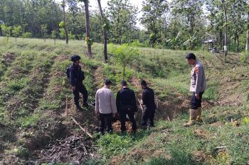 Polda Jateng musnahkan mortir temuan warga di Hutan Sambong, Blora