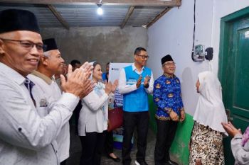 Sambut HLN ke-80, PLN berbagi terang untuk masyarakat di berbagai daerah
