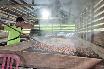 Energi harapan Suku Duano, terpencil namun tak terasing