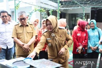 Wabup Muara Enim dorong  masyarakat kelola sampah jadi nilai ekonomi