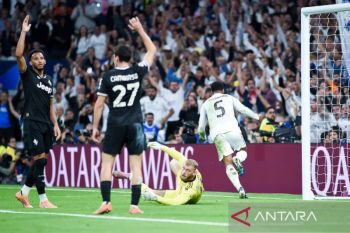 Real Madrid lanjutkan tren kemenangan dengan pukul Sevilla 2-0