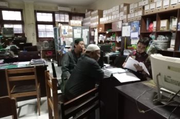 Sebanyak 1.200 marbot dan guru TPQ di Mataram dapat insentif
