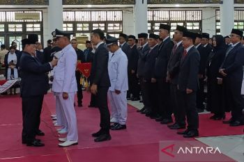 Bupati Kotim perintahkan penundaan promosi jabatan PNS tak sanggup jadi lurah