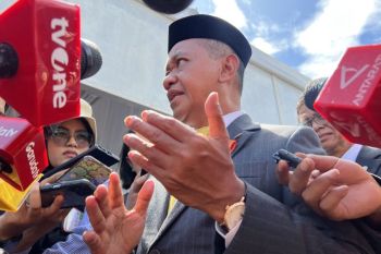 Menteri Bahlil akan wajibkan etanol 10 persen di BBM pada 2027