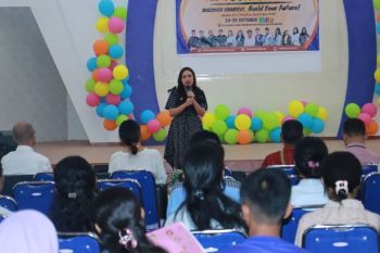 Wawali Kota Kupang mengajak remaja temukan jati diri dan masa depan