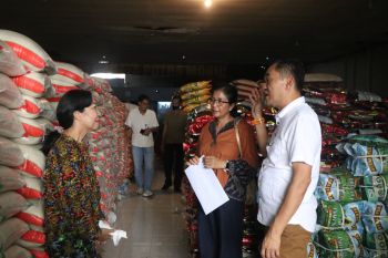 Polda Bali berikan teguran dua distributor jual beras di atas HET