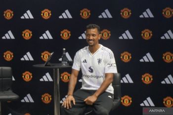 Luis Nani sebut Man United butuh waktu untuk kembali ke masa kejayaan